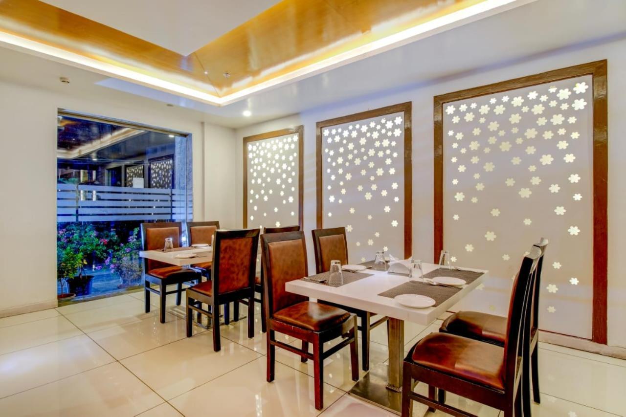 ויסאקפאטנם Hotel Lorven מראה חיצוני תמונה