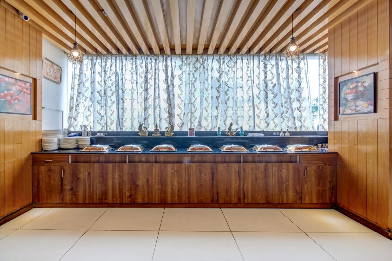 ויסאקפאטנם Hotel Lorven מראה חיצוני תמונה