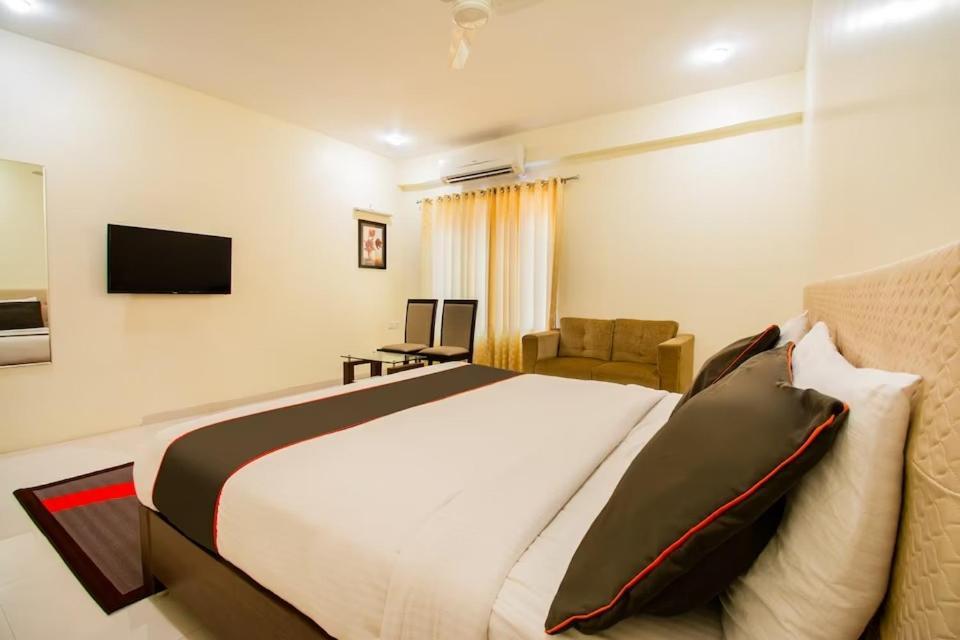 ויסאקפאטנם Hotel Lorven מראה חיצוני תמונה